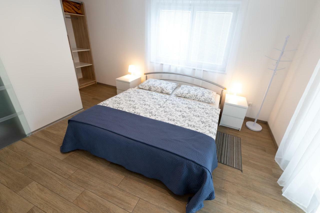 Sobe Meta Bed and Breakfast Brezje Exteriör bild